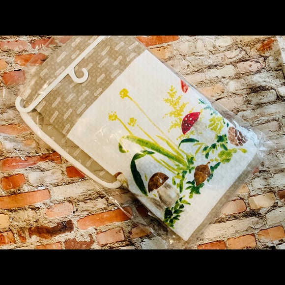 BoHo Mushroom Woodland Potholder Towel Christmas - Picture 4 of 5